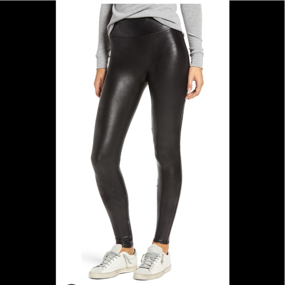 SPANX Faux Leather Leggings in Very Black, size medium - Picture 2 of 8